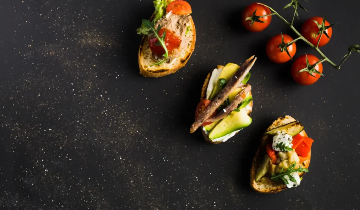 Tapas sur une planche