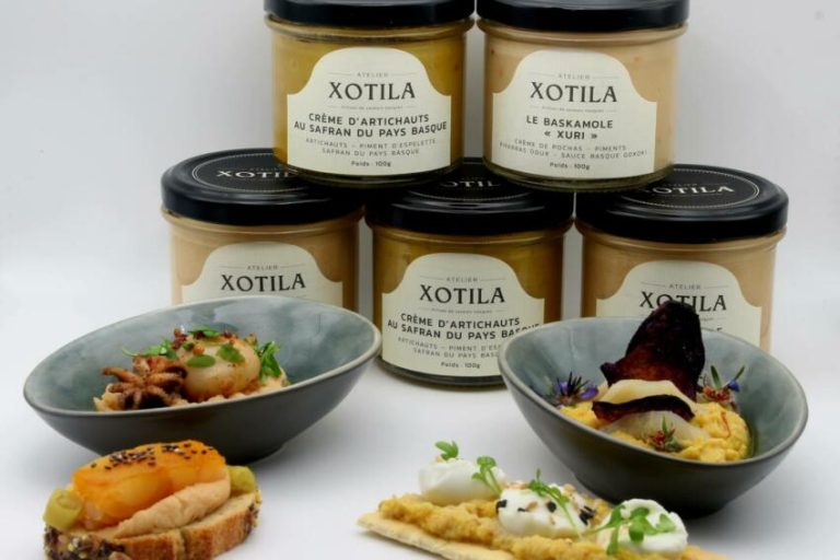 Cinq conserves bien présentées de la marque Xotila
